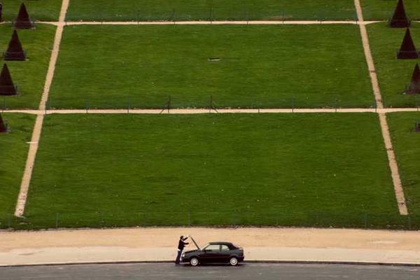 与modern相关的创意图片