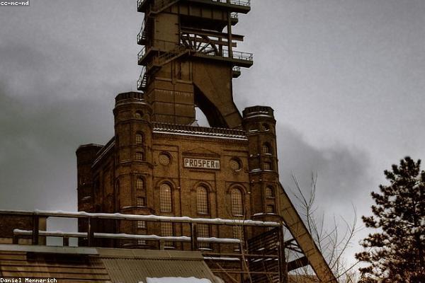 展示technology概念的视觉内容